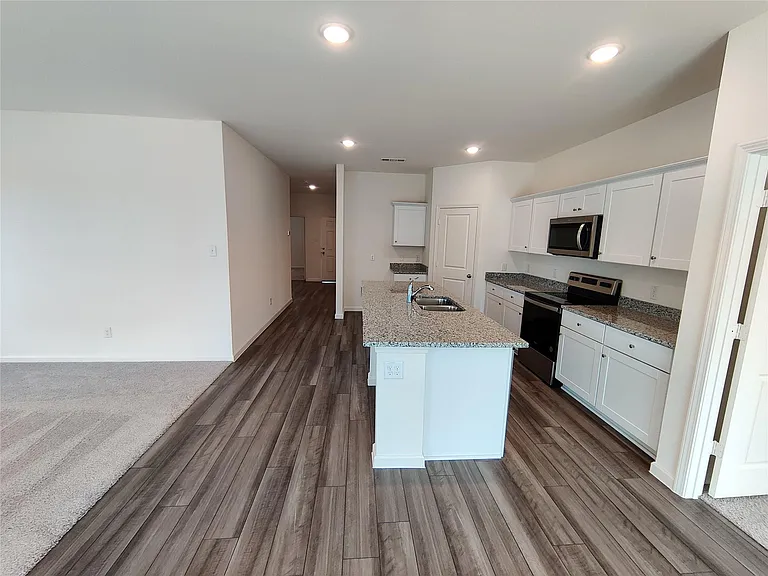 10356 Holycross Ln — Photo 14