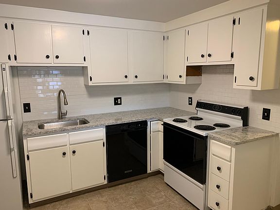 4th image of 439 Burroughs Dr APT 3