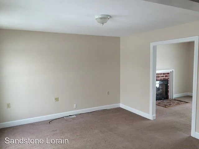 13750 Gifford Rd photo 1