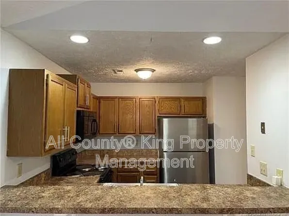 1866 Tryon Dr Unit 8, Fayetteville, NC 28303