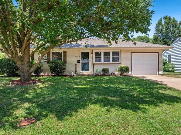 2415 W Bodeb Street, Springfield, MO 65802