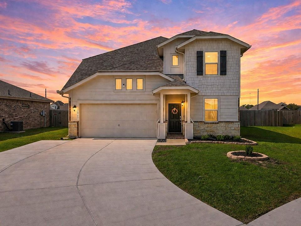 1st image of 14743 Sweetwater Dr