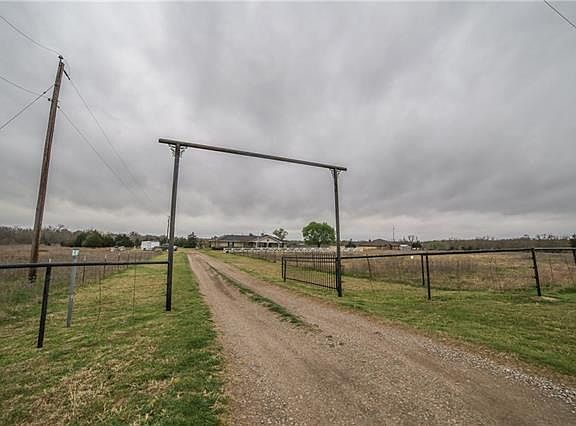 4th image of 505 W Harris Rd