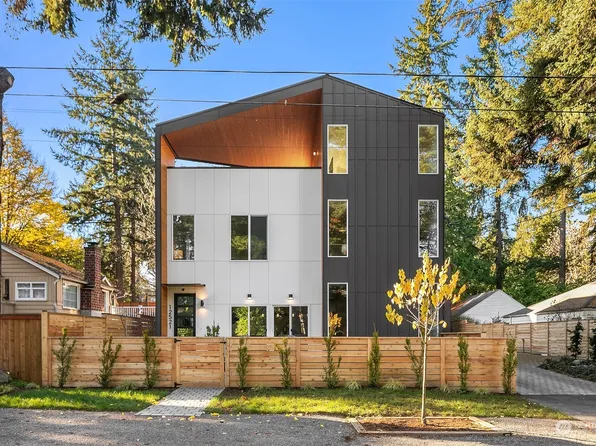 12521 12th Avenue NE, Seattle, WA 98125