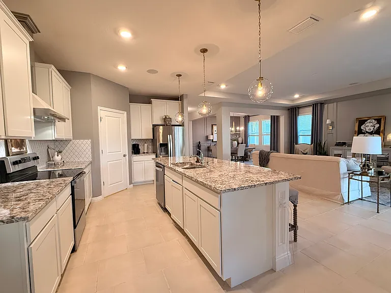 10800 Laxer Cay Loop — Photo 11