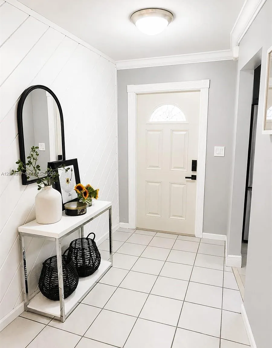Centre Court Condo — Photo 2