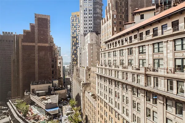 Rented by Compass | media 29