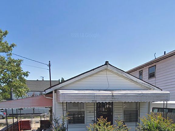 2nd image of 11705 Lincoln St