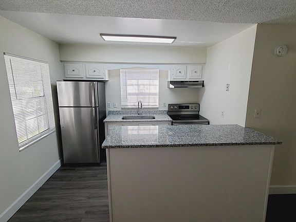 2nd image of 5248 Davisson Ave
