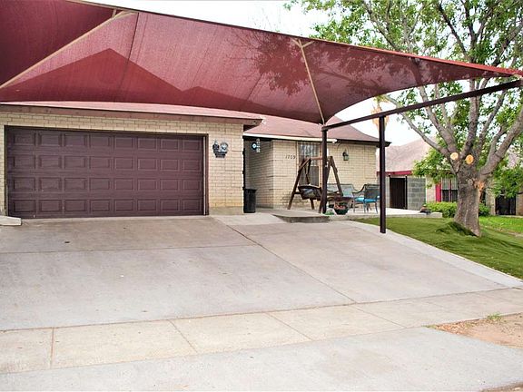 2nd image of 1709 Kingwood Dr