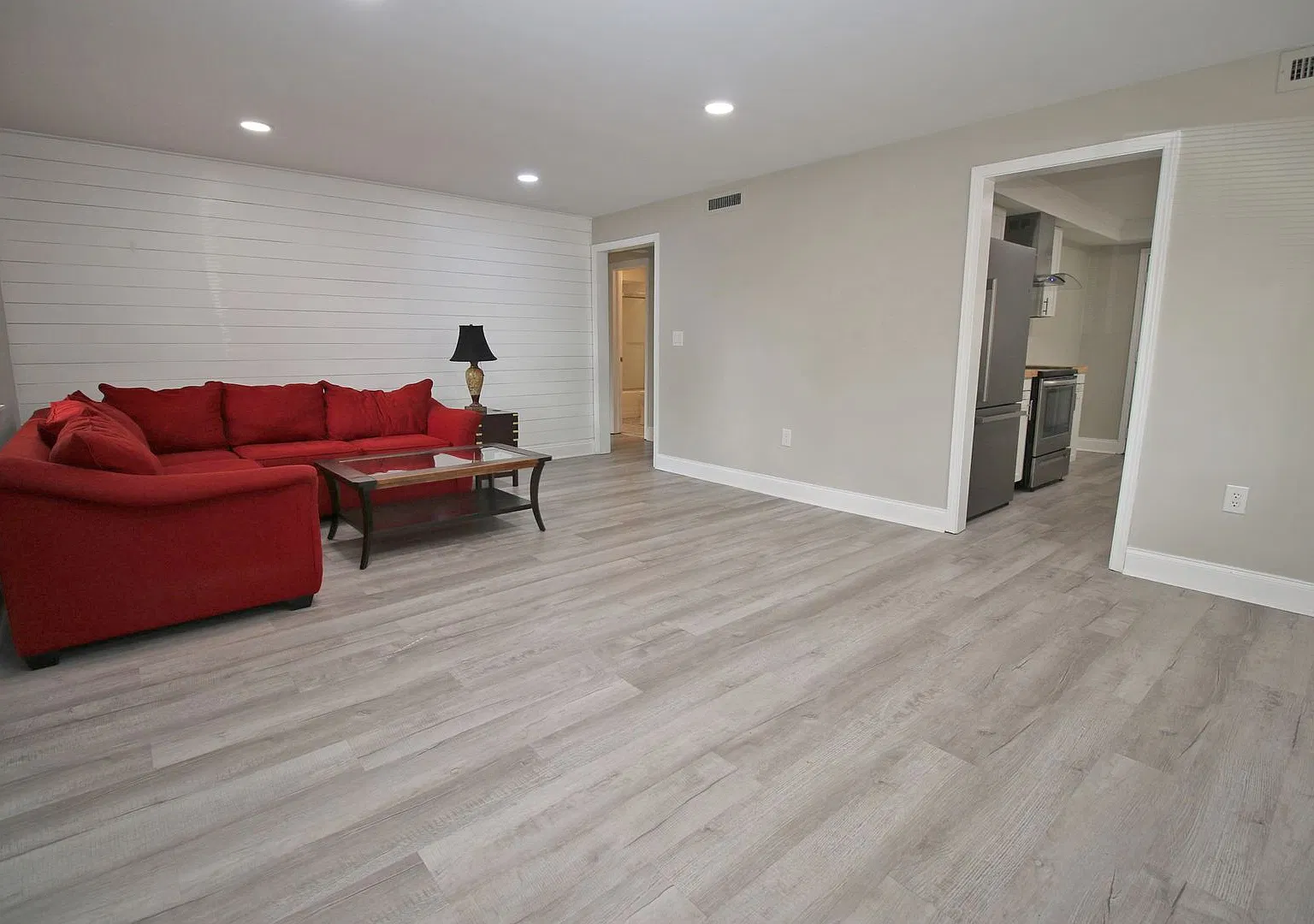 Spacious Student Home In Melrose Heights Pre-Leasing For 2027-2028 School Year — Photo 2
