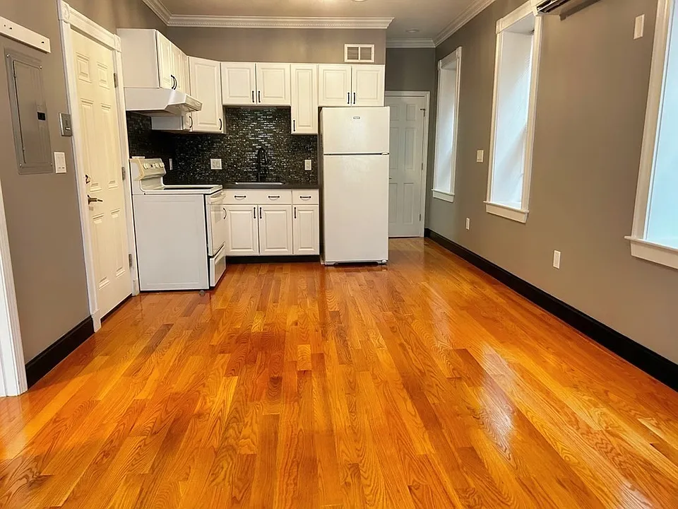 63 Frankfort St #2F