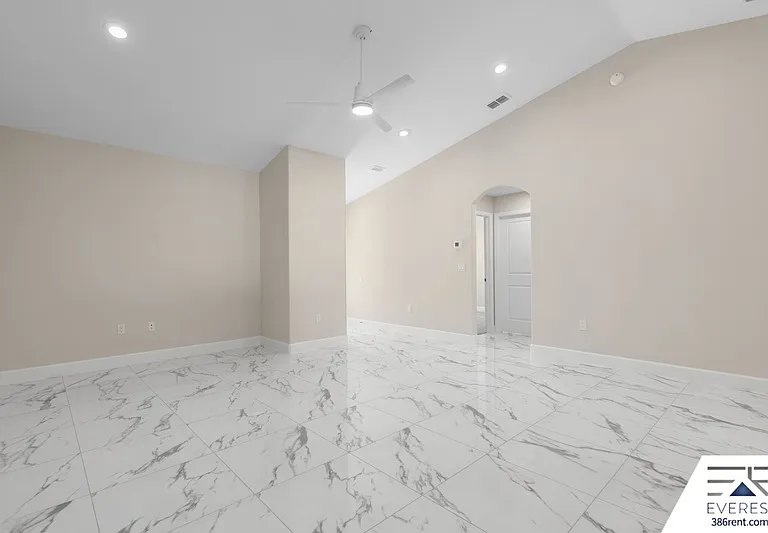 16 Zoffer Ct #A — Photo 7