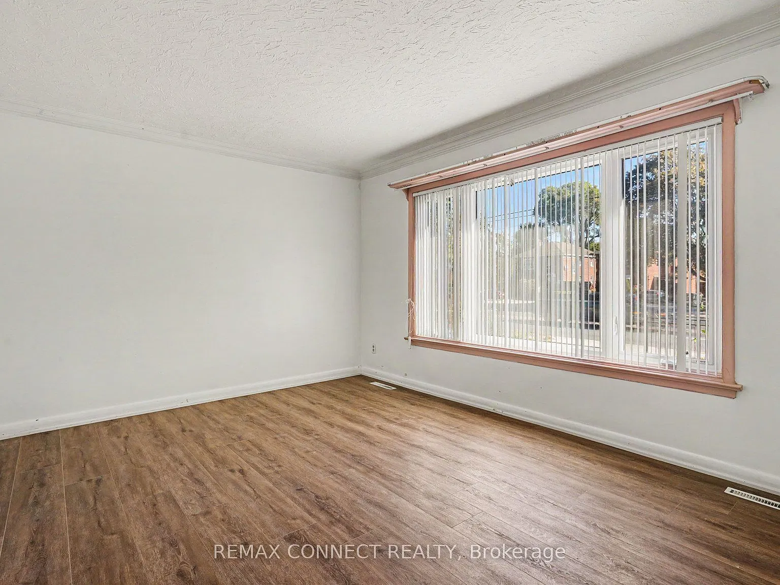 4 bed, $3,450 — Photo 3