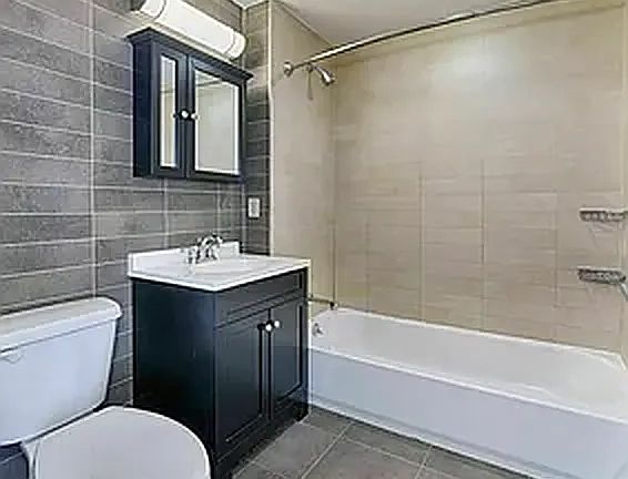 3rd image of 574 4th Ave APT 11E
