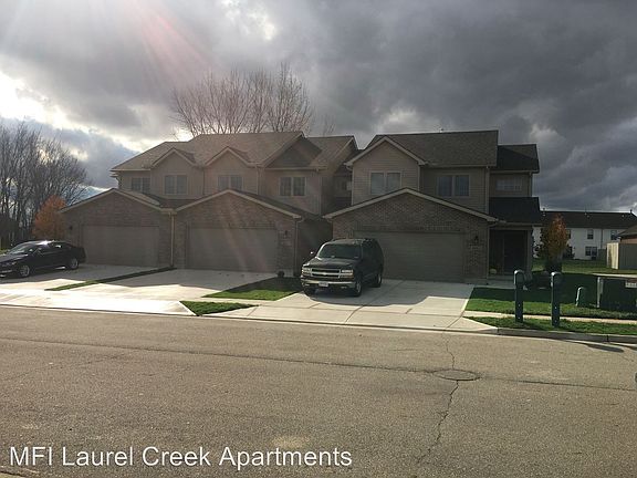 5th image of 2200B Morning Glory Cir