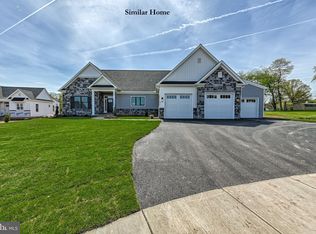 733 Oxford Dr #35, York, PA 17406