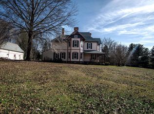 2697 E Beechwood Ln, Vincennes, IN 47591