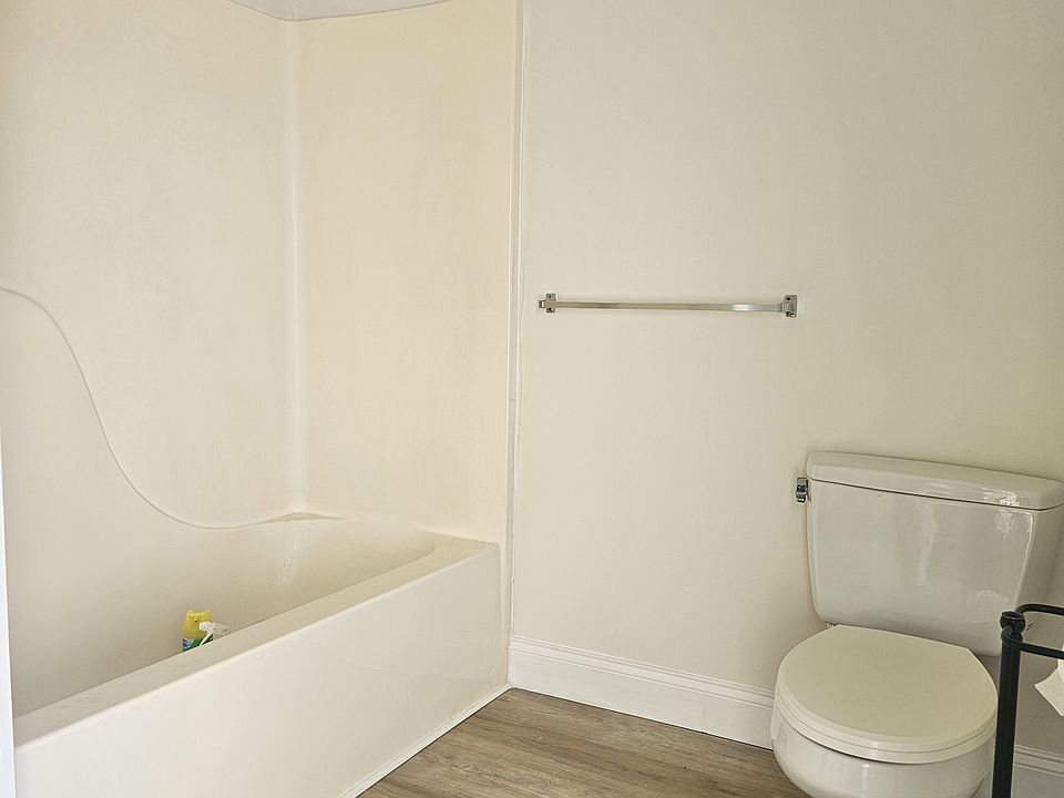 Bathroom Bathtum