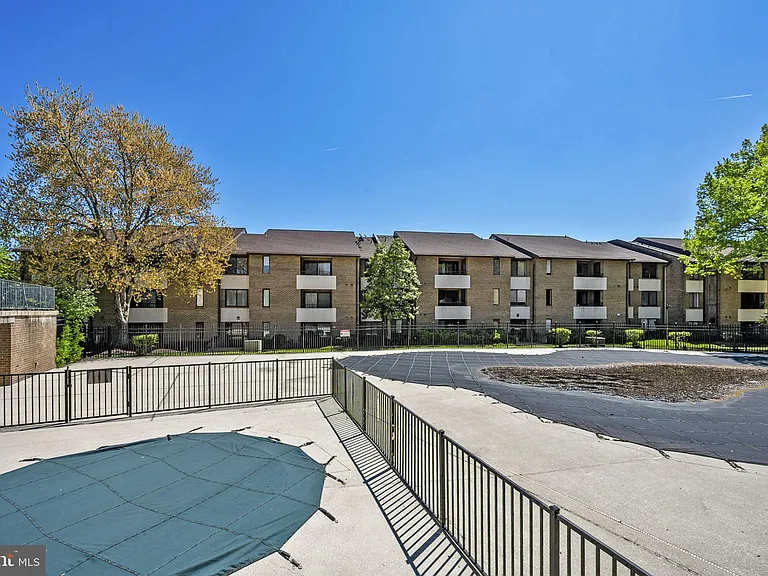 517 Florida Ave #T4 — Photo 39