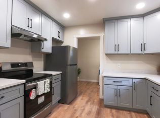 392 N Rengstorff Ave, Mountain View, CA 94043