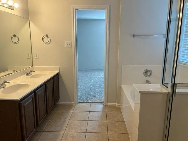 2480 Green Meadows Ln — Photo 11