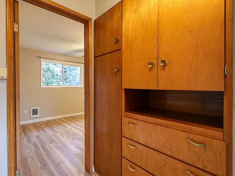 503 N 5th Ave SW — Photo 15