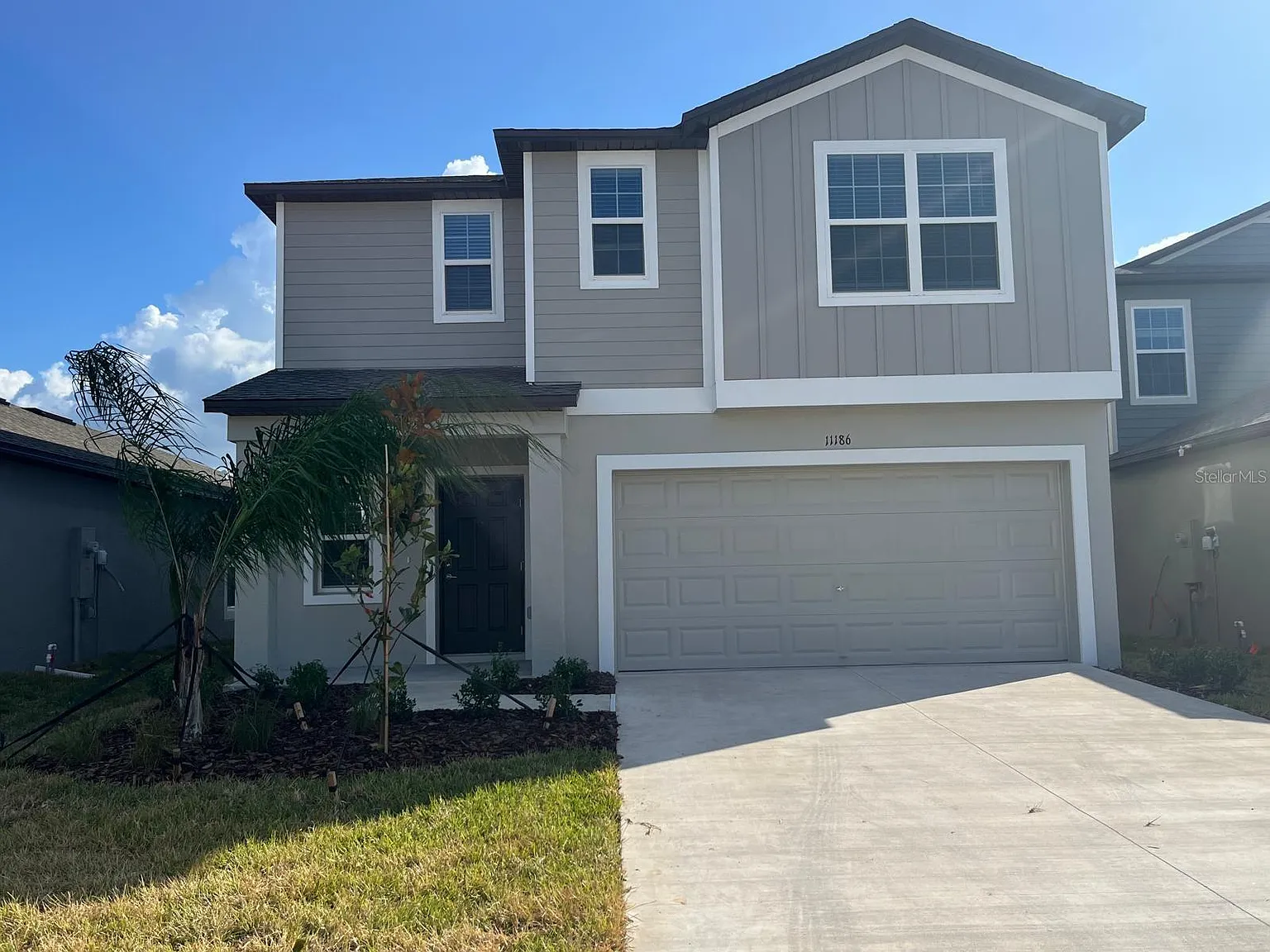 6 bed, 2580 sqft, $2,800 — Photo 1