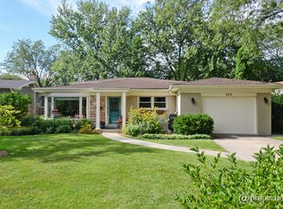 243 Valley View Dr, Wilmette, IL