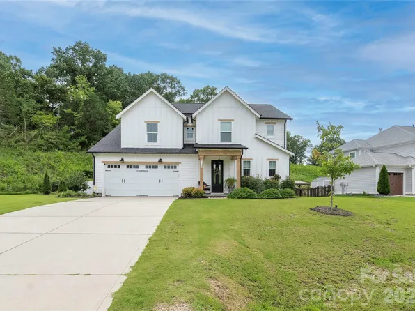 123 Country Lake Dr, Mooresville, NC 28115