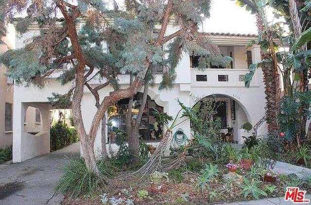 1st image of 8110 Blackburn Ave