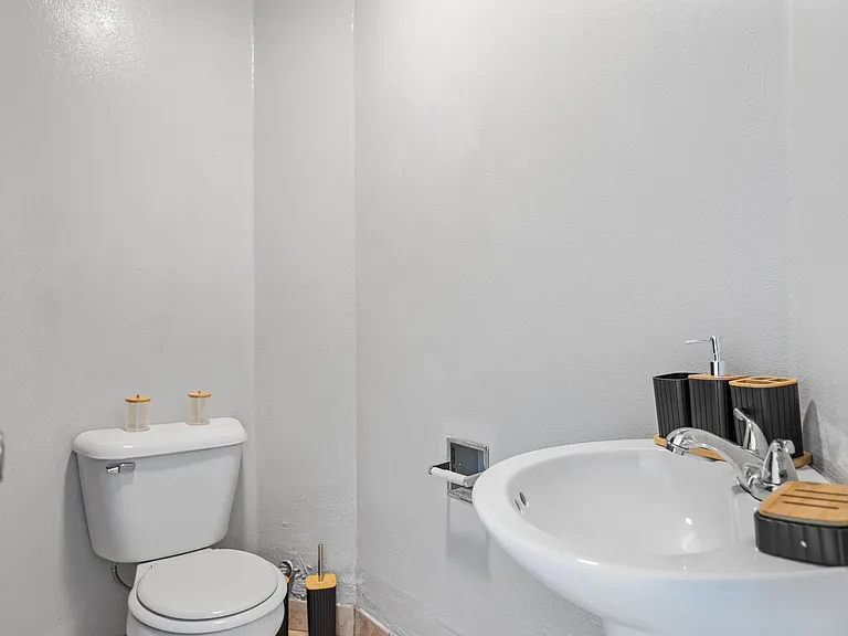 905 Providence Blvd #119 — Photo 32