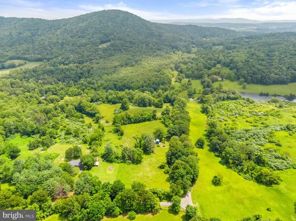 11066 Moreland Rd, Delaplane, VA 20144