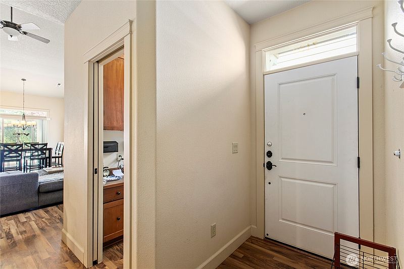 3rd image of 7108 NE 56th Street