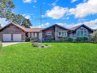16 Flintlock Drive, Shirley, NY, 11967