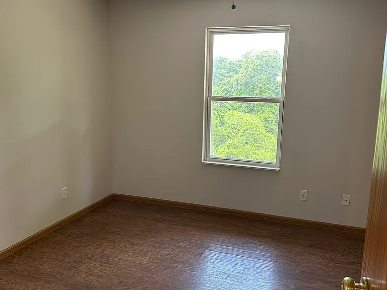 223 N Clinton St #4 — Photo 13
