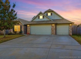 2621 W Tucson Ct, Broken Arrow, OK 74011
