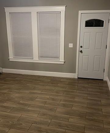 front door / dinning