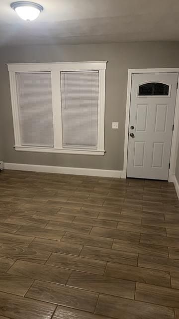 front door / dinning