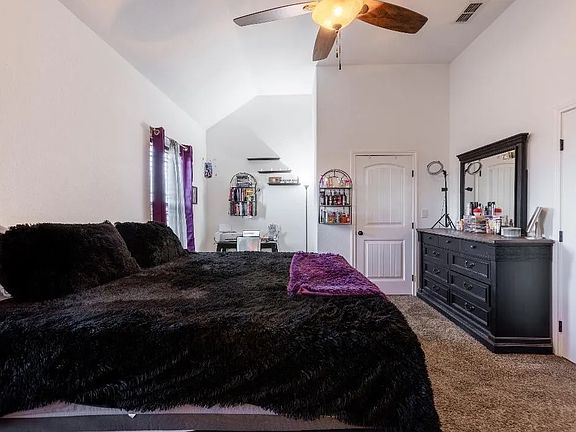 4th image of 7538 Salerno Ct