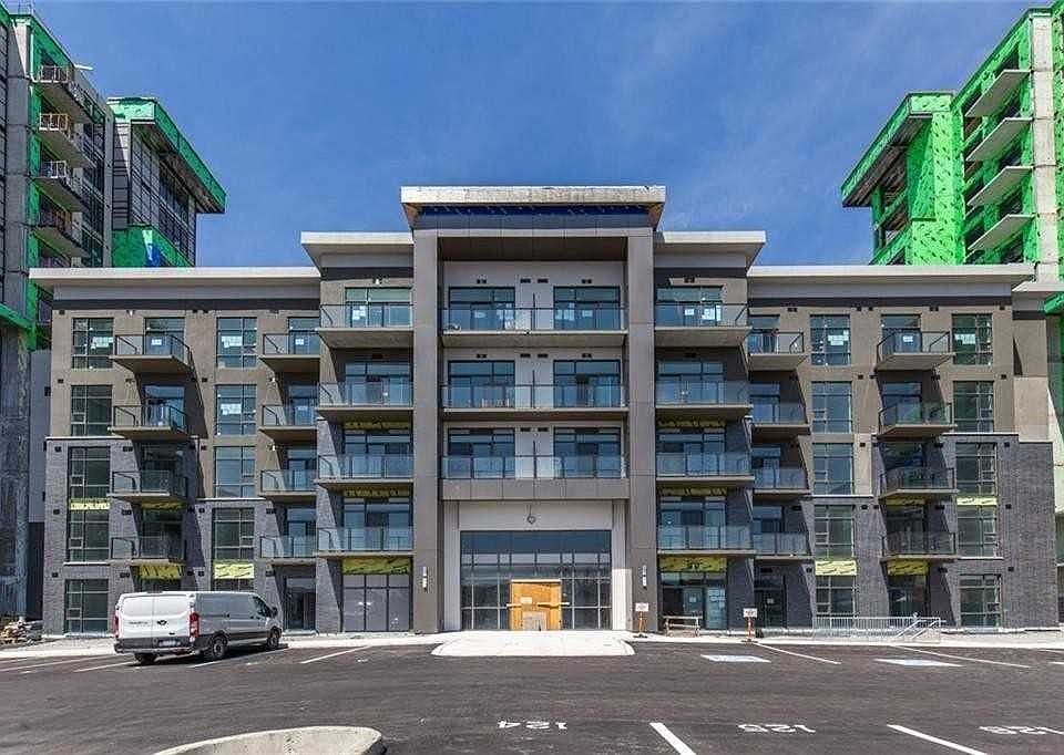 1st image of 450 Dundas St E #613
