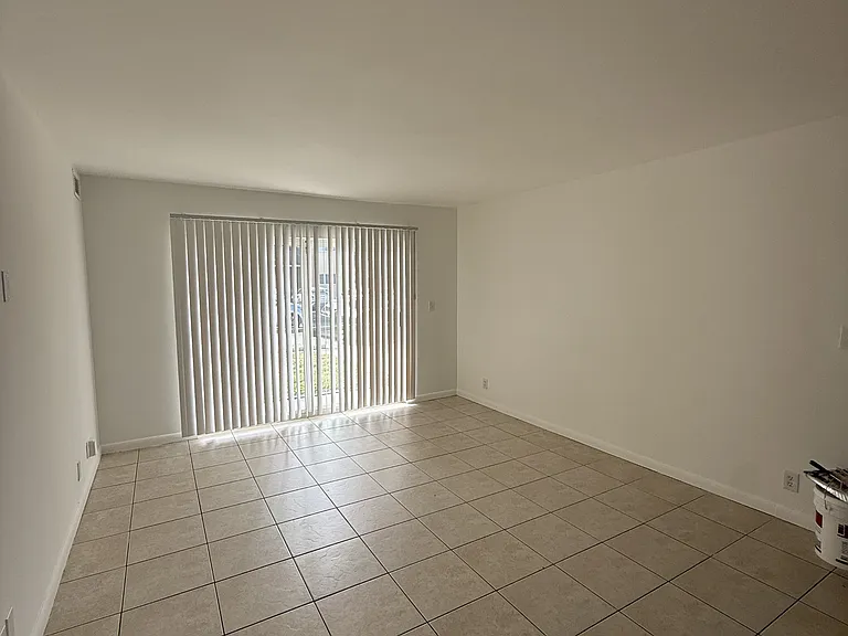2916 NW 55th Ave #1B — Photo 9