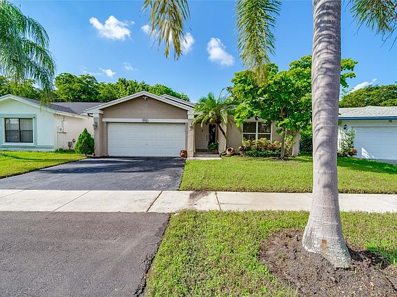 4th image of 4308 NW 103rd Avenue