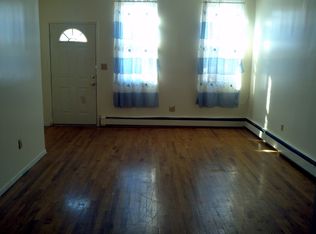 13945 253rd St, Rosedale, NY 11422