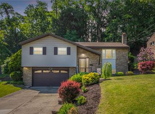 7102 Dumbarton Pl, Bethel Park, PA 15102