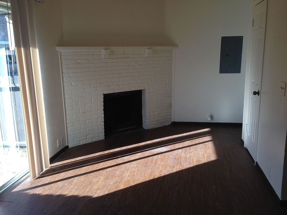 Living Room with Fireplace