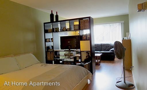 3rd image of 2315 Colfax Ave S APT 27