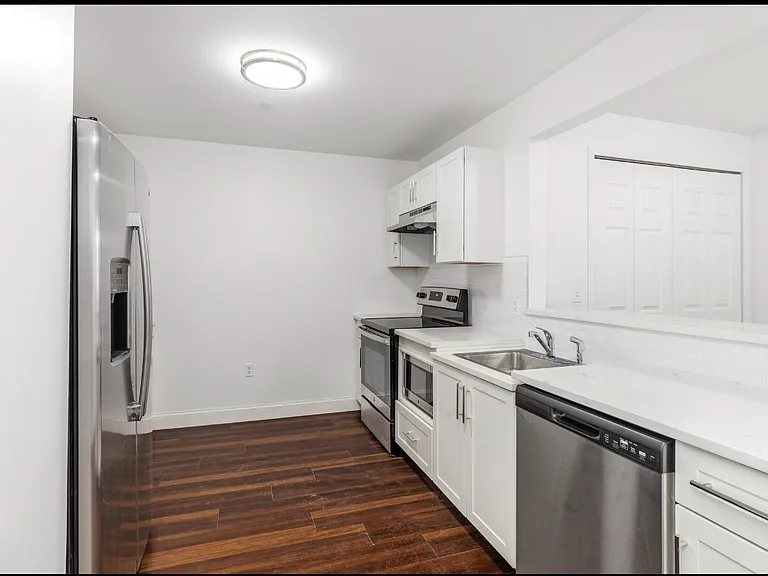 3100 Bergenline Ave #304 — Photo 3