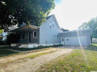303 N Broad St, Stacyville, IA 50476