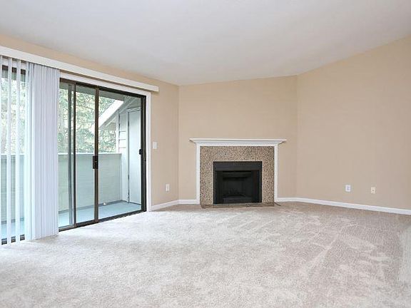 3rd image of 115 150th Ave NE APT E